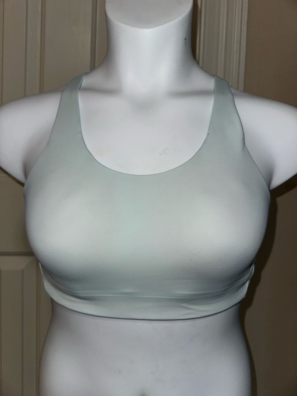 Athleta seamless Light Mint Sports Bra - Women’s Comfort Support